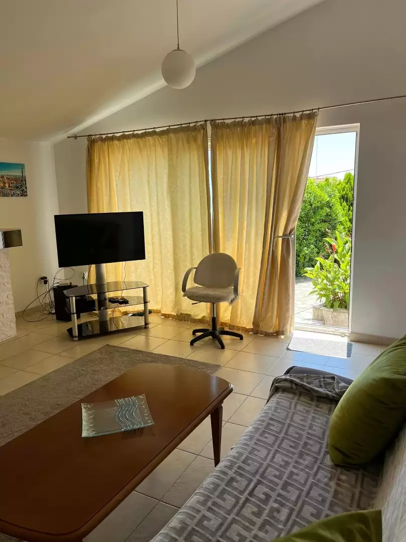House 217m² in Montenegro, Budva. Priced at 320000€ rent photo-6