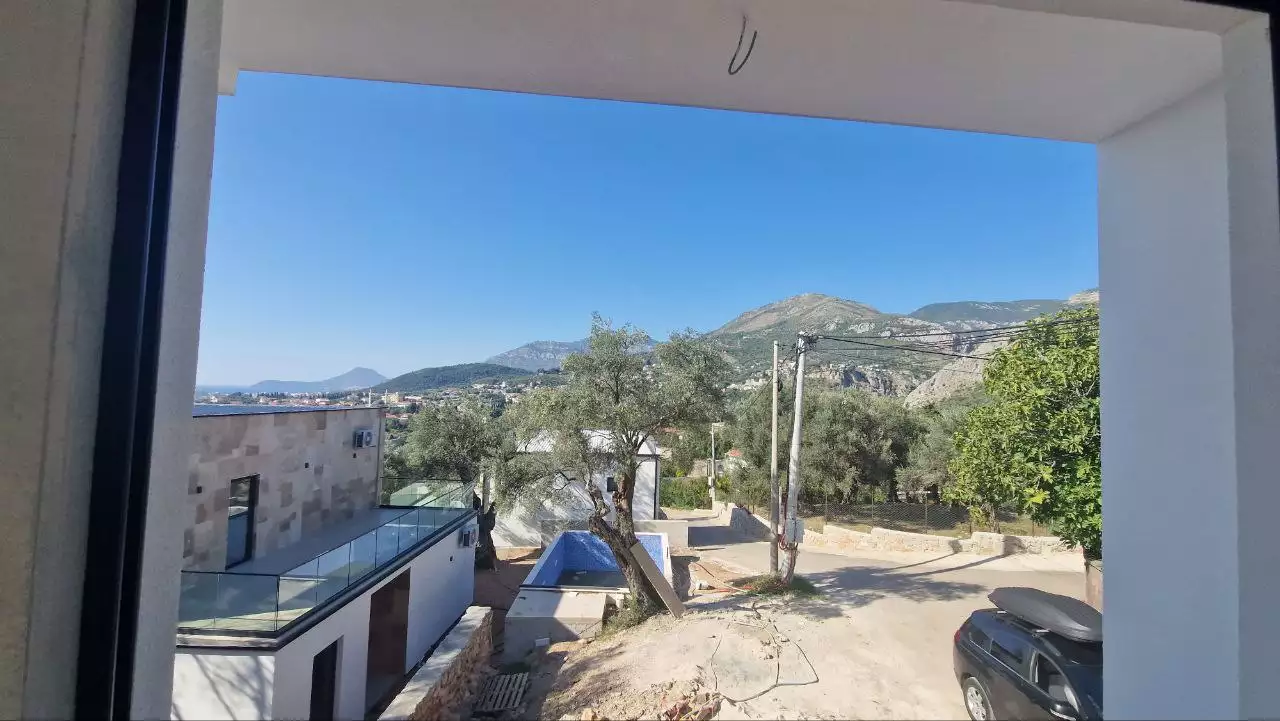 Villa 174m² in Montenegro, Bar. Priced at 260000€ rent photo-4