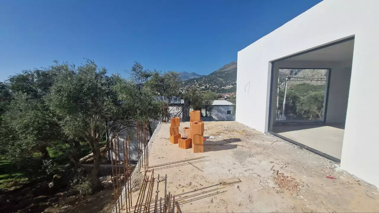 Villa 174m² in Montenegro, Bar. Priced at 260000€ rent photo-6