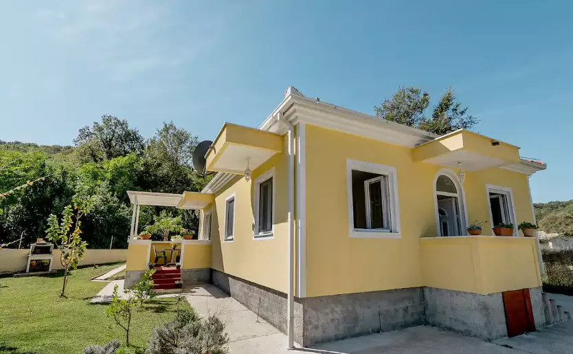 House 107m² in Montenegro, Herceg Novi. Priced at 300000€ rent photo-2