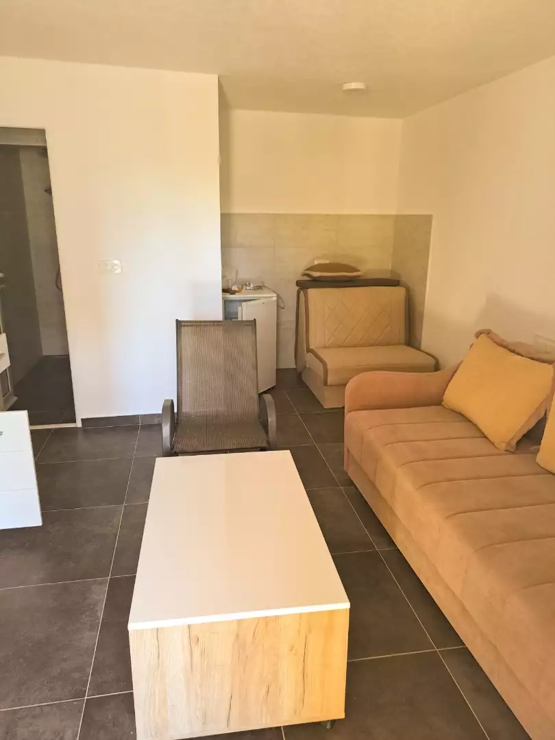House 340m² in Montenegro, Sutomore. Priced at 420000€ rent photo-11