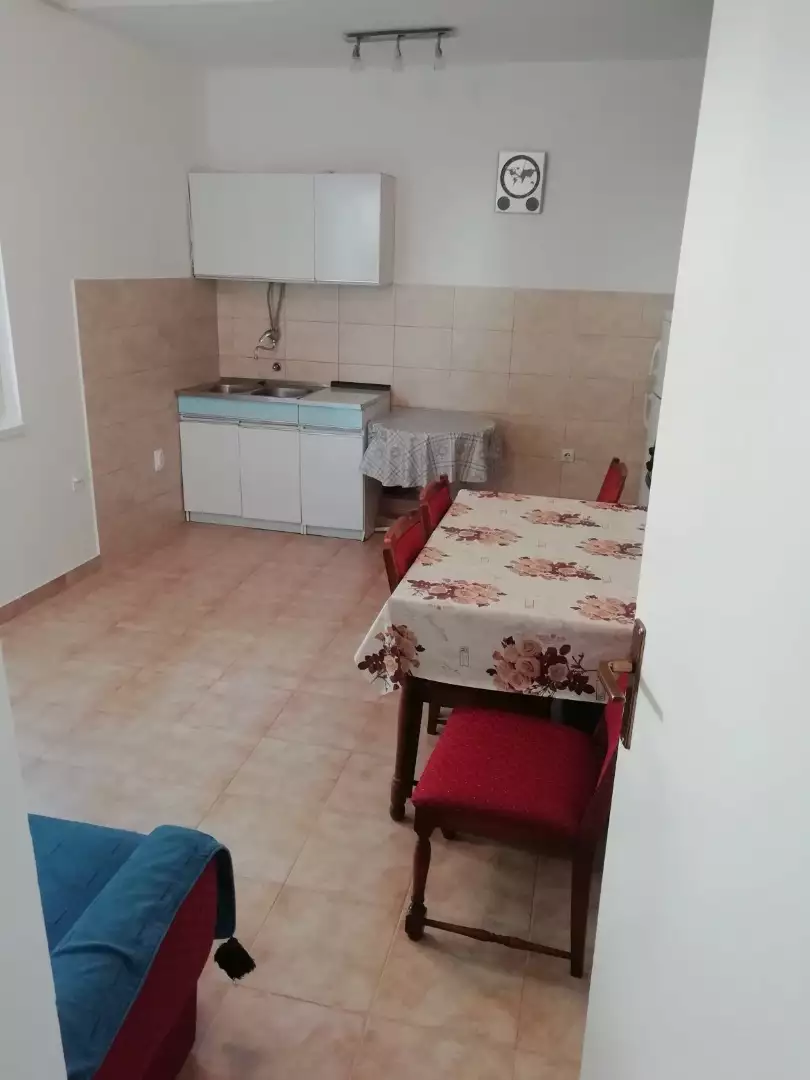 Flat 30m² in Montenegro, Igalo. Priced at 90000€ rent photo-3