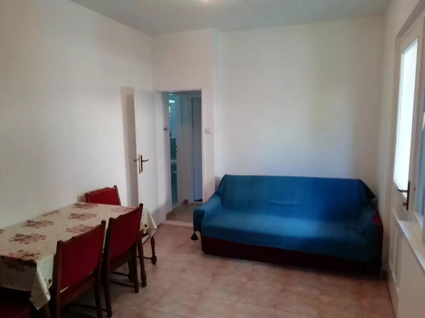 Flat 30m² in Montenegro, Igalo. Priced at 90000€ rent photo-4