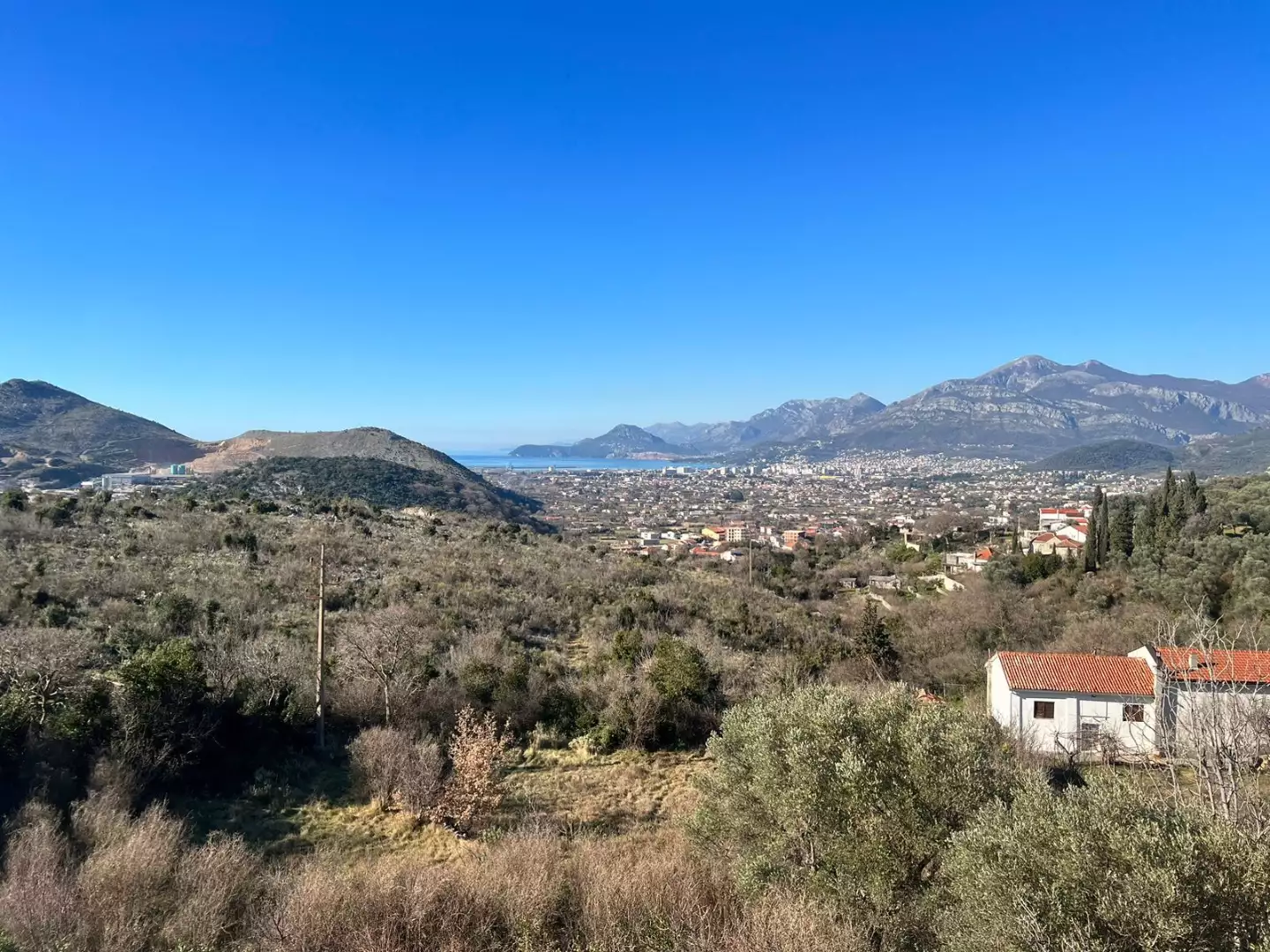House 180m² in Montenegro, Bar. Priced at 300000€ rent photo-6