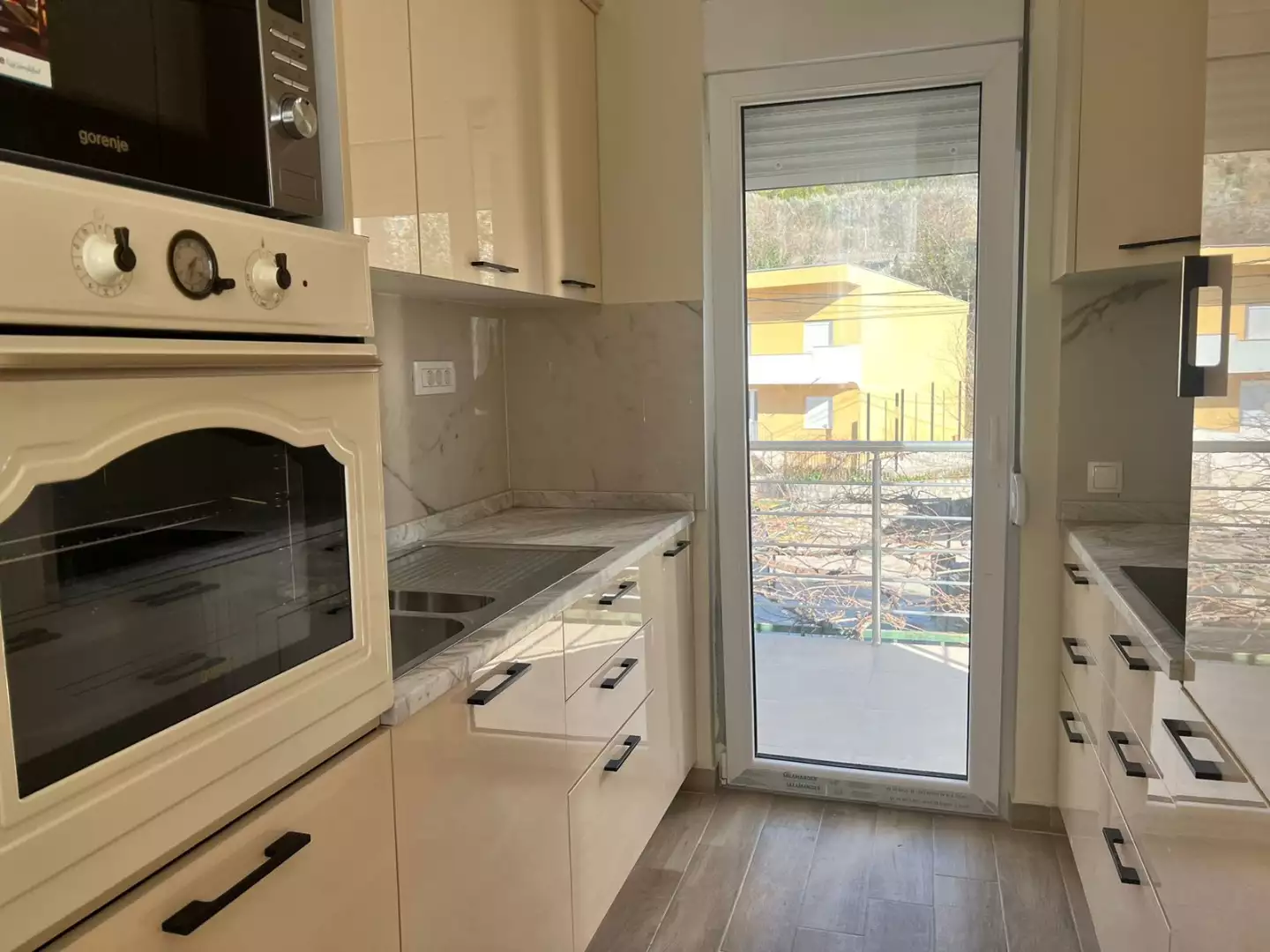 House 180m² in Montenegro, Bar. Priced at 300000€ rent photo-13
