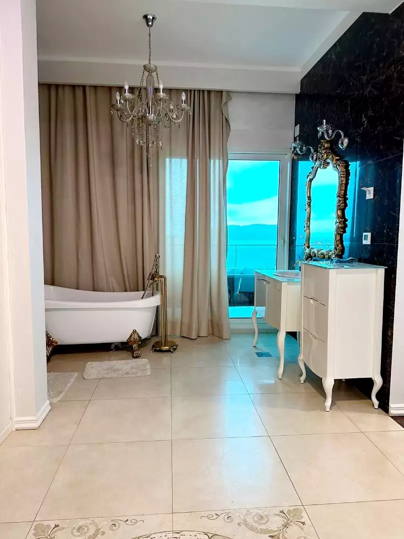 Flat 200m² in Montenegro, Becici. Priced at 650000€ rent photo-6