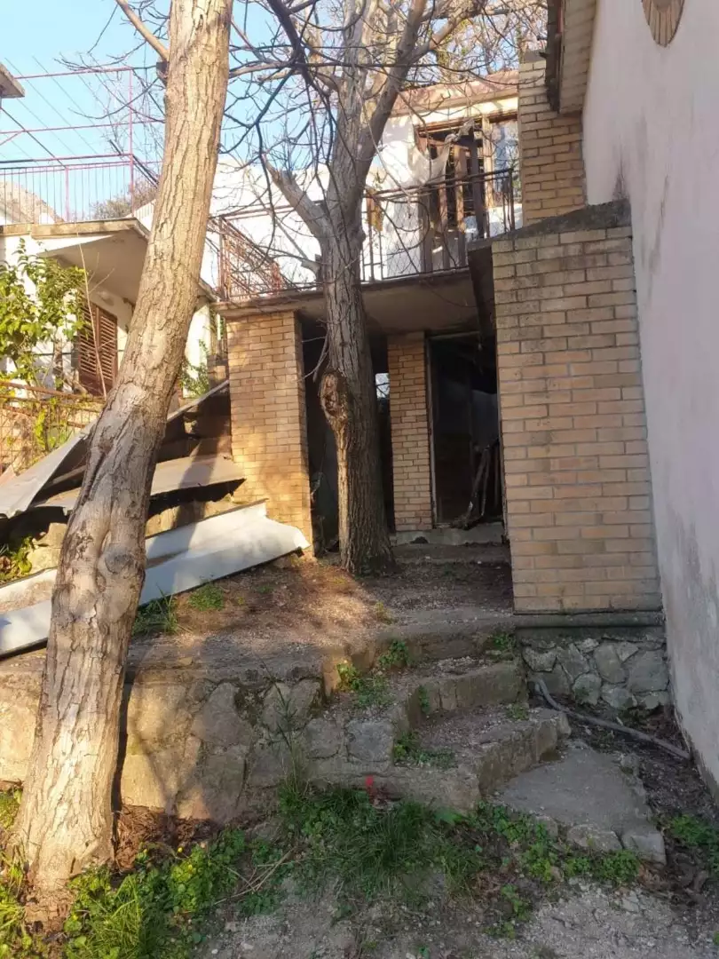 House 332m² in Montenegro, Sutomore. Priced at 220000€ rent photo-8