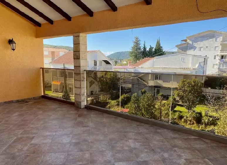 House 270m² in Montenegro, Sutomore. Priced at 315000€ rent photo-1