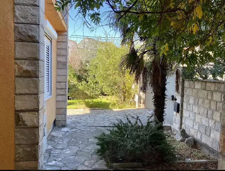 House 270m² in Montenegro, Sutomore. Priced at 315000€ rent photo-14