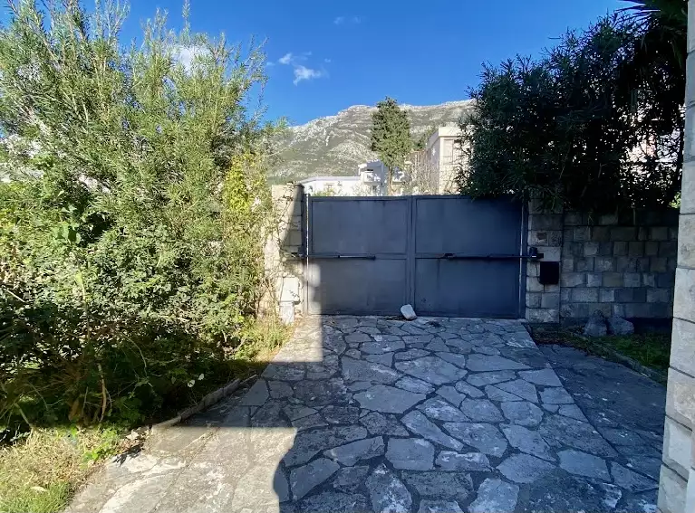 House 270m² in Montenegro, Sutomore. Priced at 315000€ rent photo-15