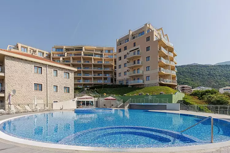 Flat 95m² in Montenegro, Becici. Priced at 385000€ rent photo-32