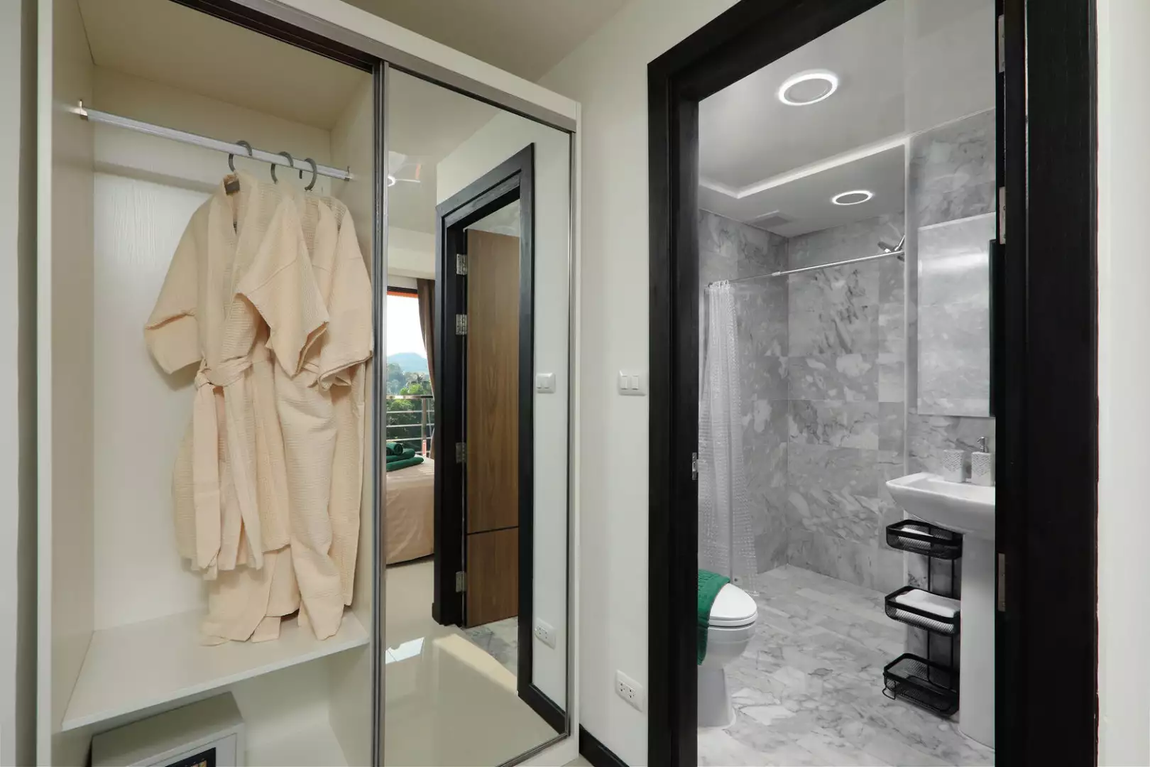 Flat 36m² in Thailand, Phuket. Priced at 49700€ rent photo-3