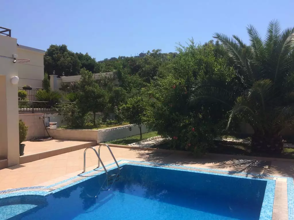 Villa 330m² in Montenegro, Utjeha. Priced at 880000€ rent photo-19