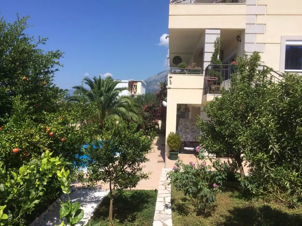 Villa 330m² in Montenegro, Utjeha. Priced at 880000€ rent photo-20