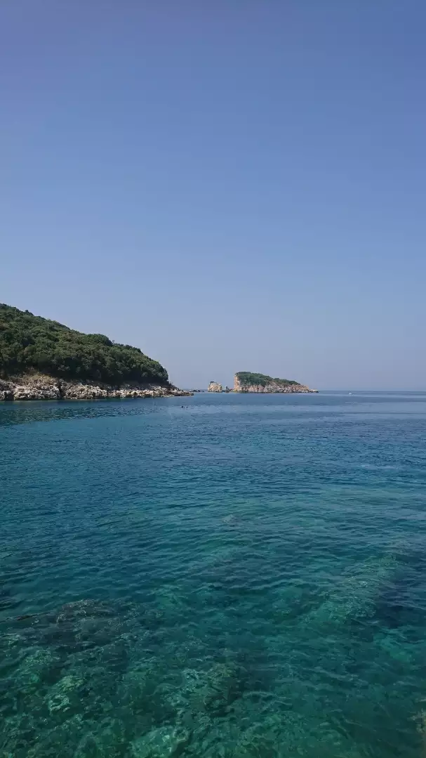 Villa 330m² in Montenegro, Utjeha. Priced at 880000€ rent photo-39