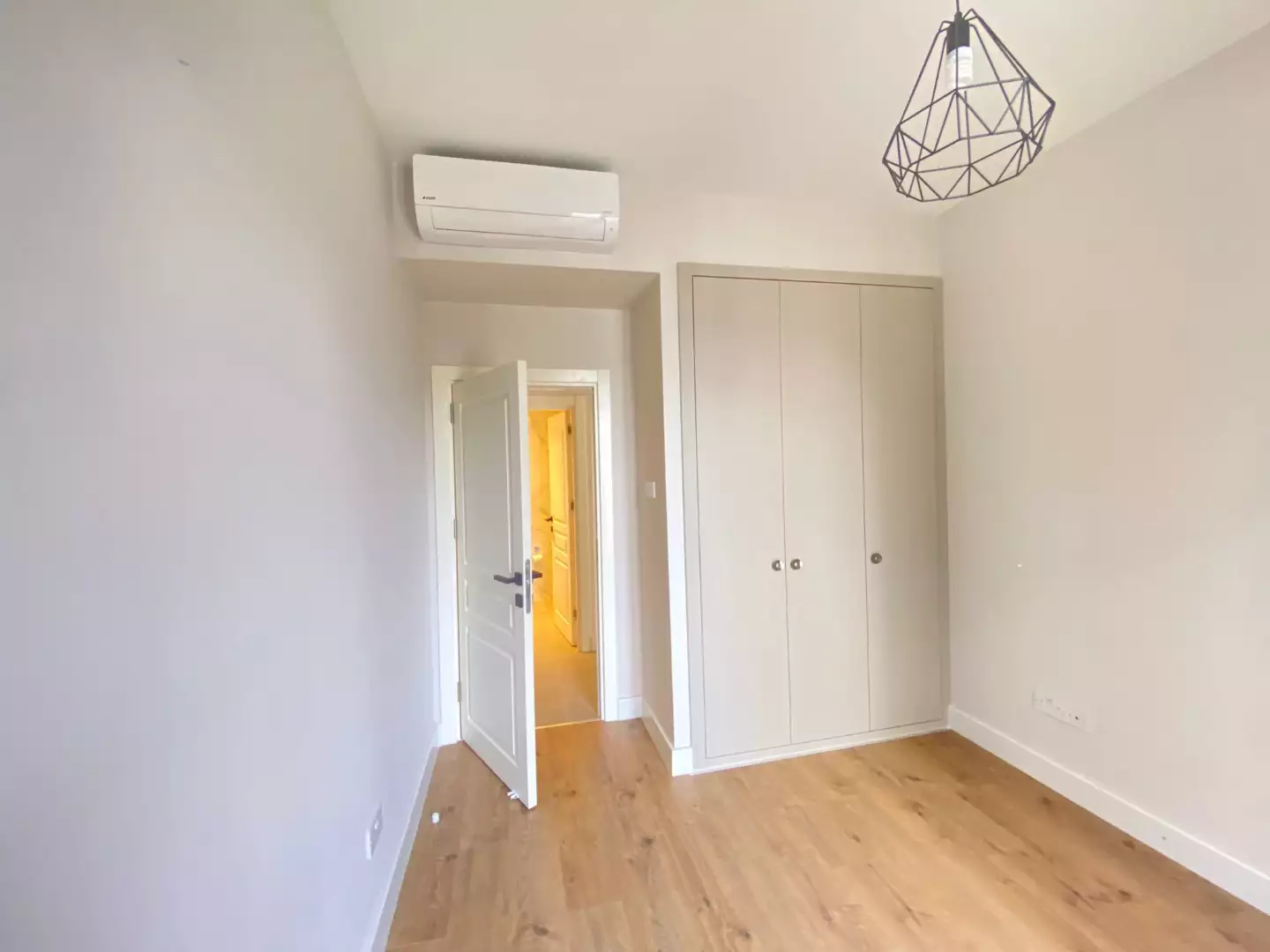 Flat 96m² in Cyprus, Kyrenia. Priced at 195000€ rent photo-7