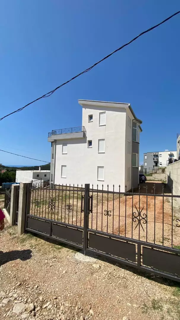 House 250m² in Montenegro, Dobra Voda. Priced at 260000€ rent photo-22