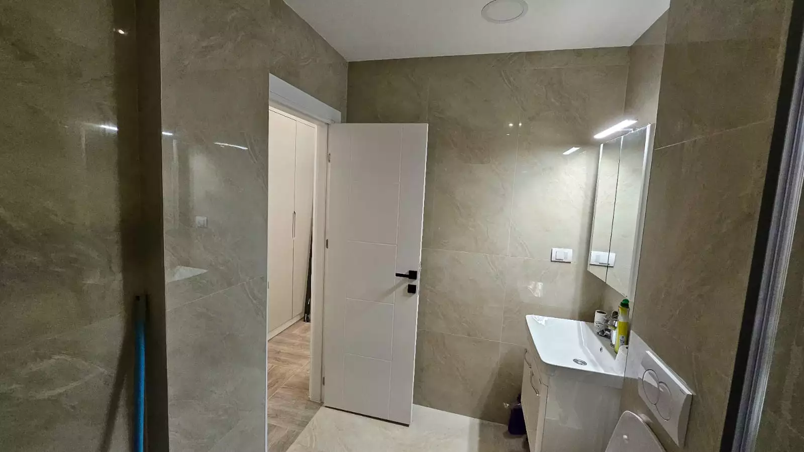 Flat 35m² in Montenegro, Bar. Priced at 96000€ rent photo-10