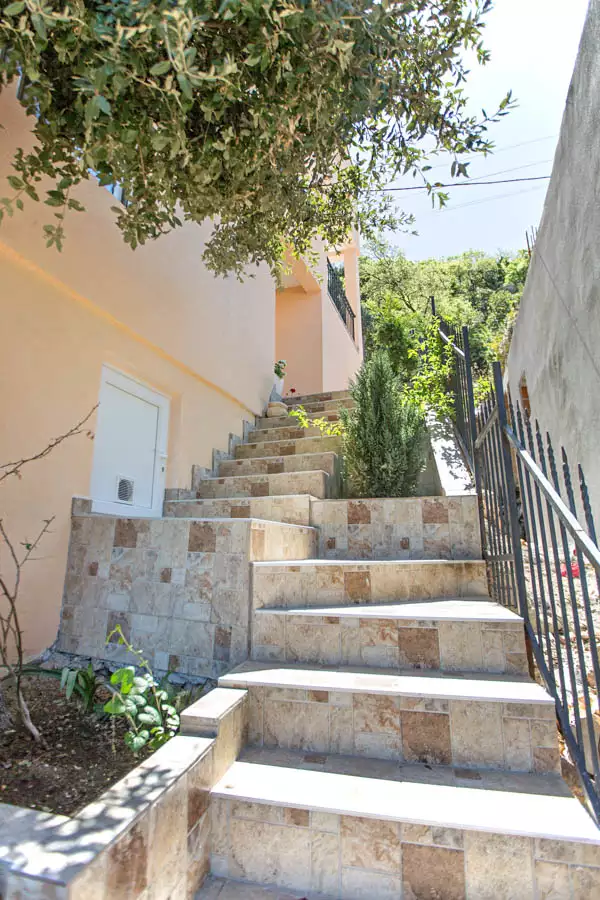 House 250m² in Montenegro, Utjeha. Priced at 250000€ rent photo-4