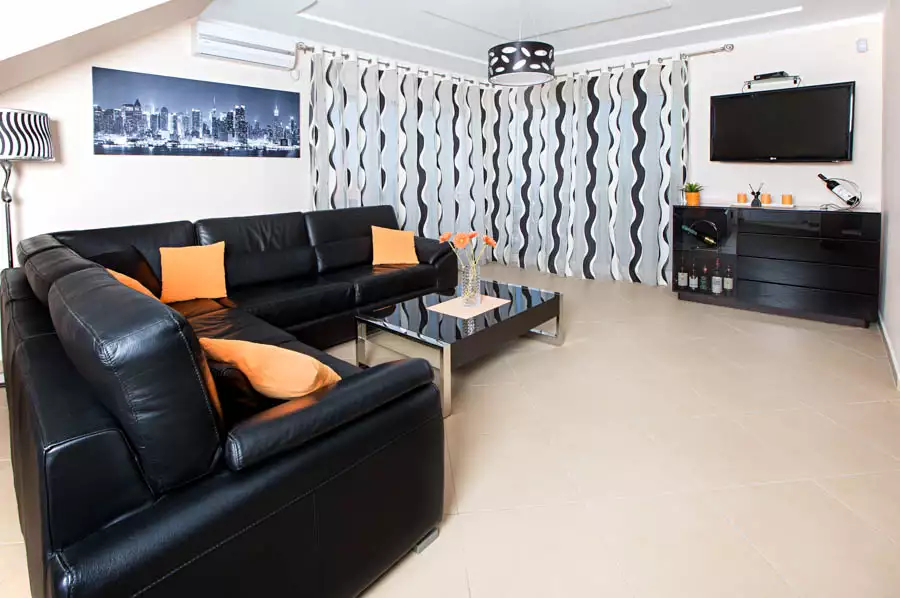 House 250m² in Montenegro, Utjeha. Priced at 250000€ rent photo-30