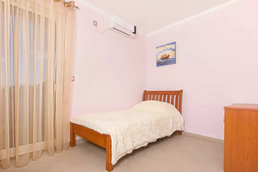 House 250m² in Montenegro, Utjeha. Priced at 250000€ rent photo-33
