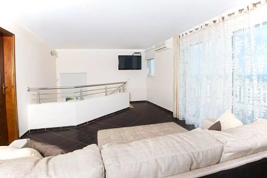House 250m² in Montenegro, Utjeha. Priced at 250000€ rent photo-45