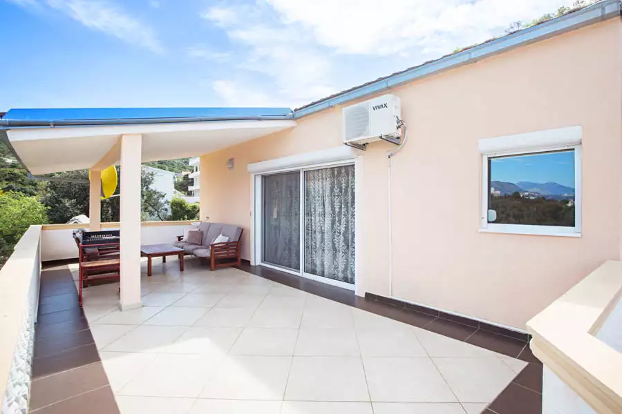 House 250m² in Montenegro, Utjeha. Priced at 250000€ rent photo-49