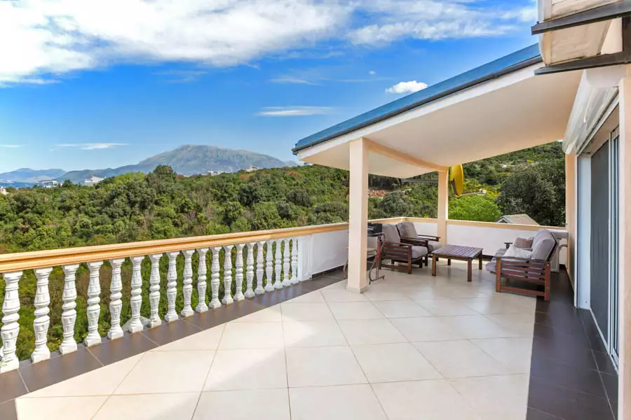 House 250m² in Montenegro, Utjeha. Priced at 250000€ rent photo-50