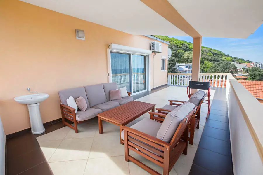 House 250m² in Montenegro, Utjeha. Priced at 250000€ rent photo-52