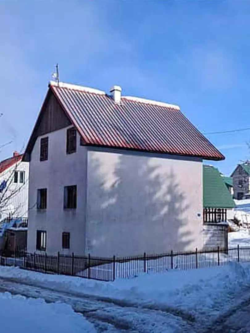House 166m² in Montenegro, Zabljak. Priced at 115000€ rent photo-3