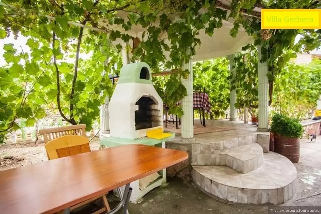 House 200m² in Montenegro, Sutomore. Priced at 170000€ rent photo-25