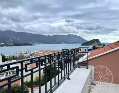 Buy in Montenegro for 500000€