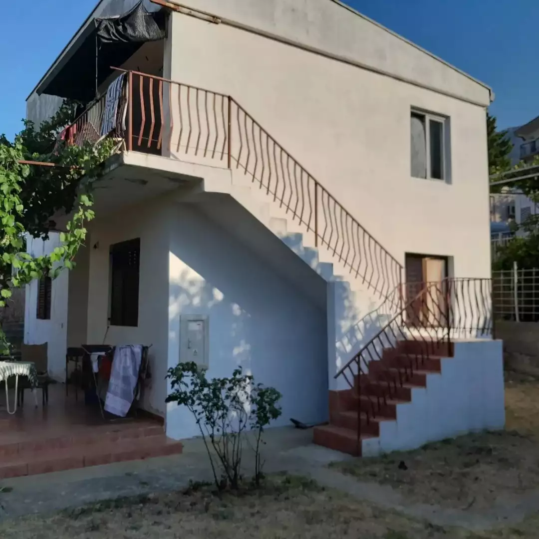 House 144m² in Montenegro, Sutomore. Priced at 175000€ rent photo-4