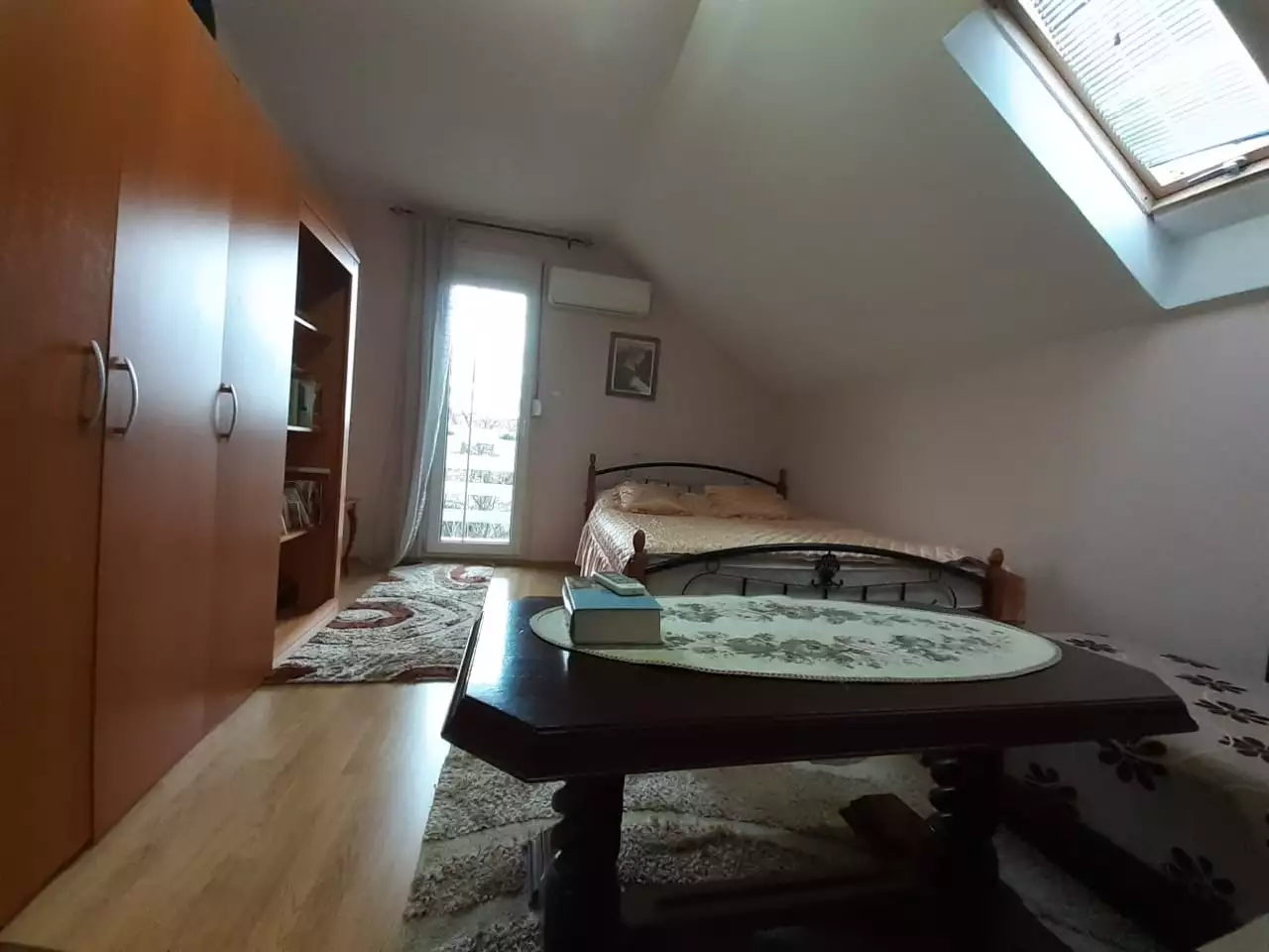 House 150m² in Montenegro, Cetinje. Priced at 160000€ rent photo-3