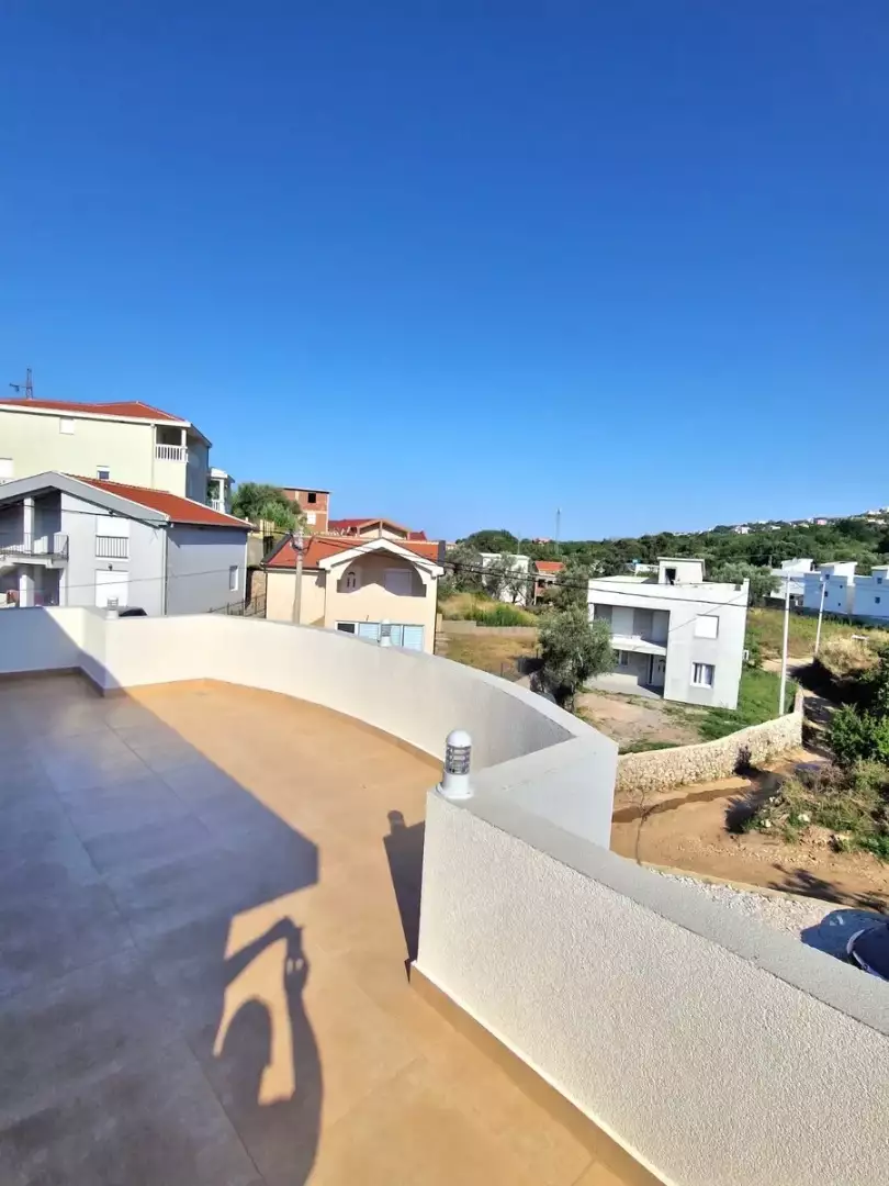 Villa 220m² in Montenegro, Dobra Voda. Priced at 225000€ rent photo-5