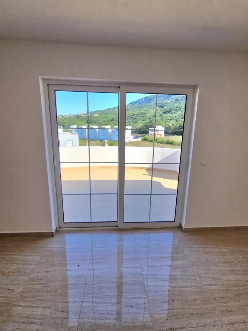 Villa 220m² in Montenegro, Dobra Voda. Priced at 225000€ rent photo-9