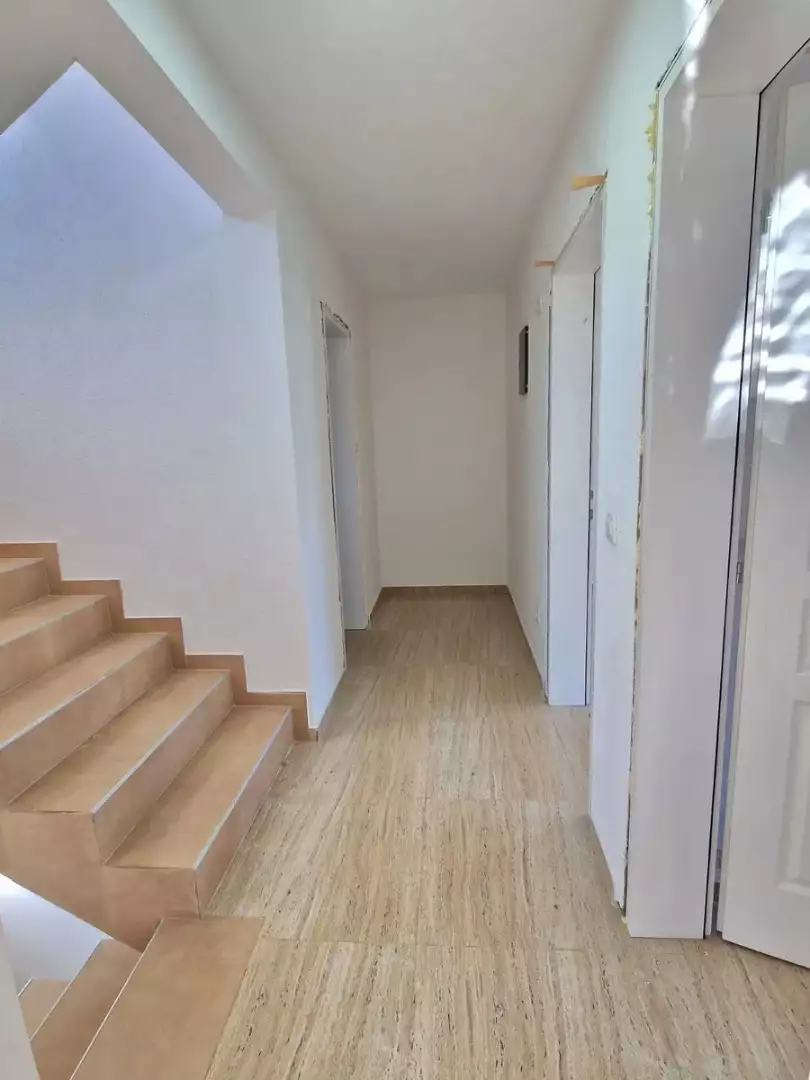 Villa 220m² in Montenegro, Dobra Voda. Priced at 225000€ rent photo-11