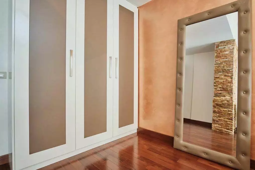 Flat 350m² in Montenegro, Rafailovici. Priced at 900000€ rent photo-6