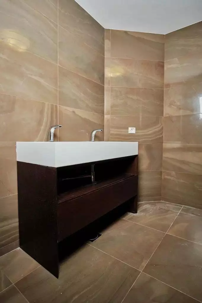 Flat 350m² in Montenegro, Rafailovici. Priced at 900000€ rent photo-9