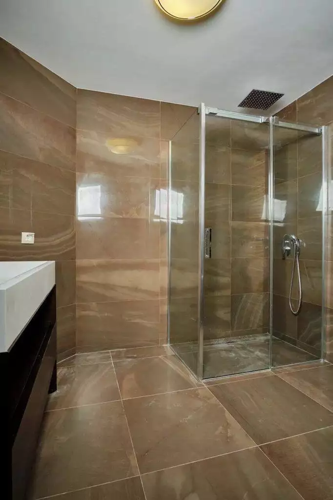 Flat 350m² in Montenegro, Rafailovici. Priced at 900000€ rent photo-14