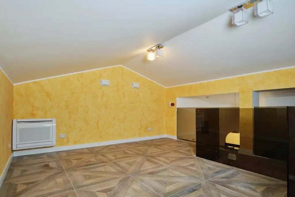 Flat 350m² in Montenegro, Rafailovici. Priced at 900000€ rent photo-15