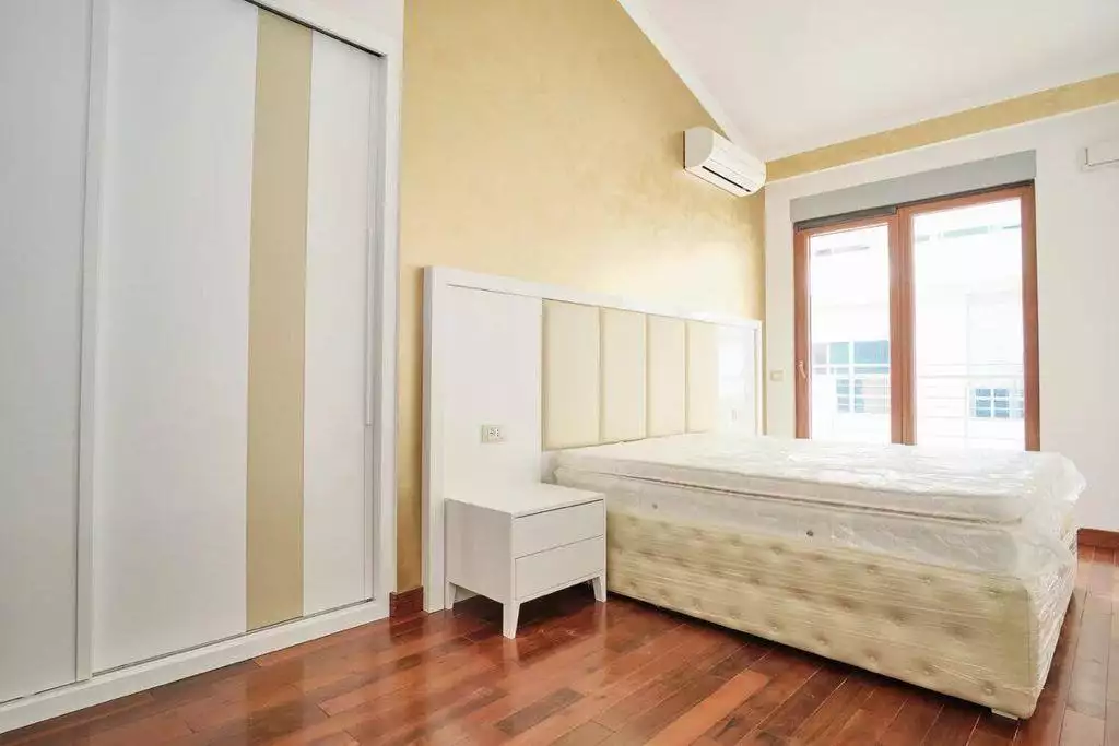 Flat 350m² in Montenegro, Rafailovici. Priced at 900000€ rent photo-38