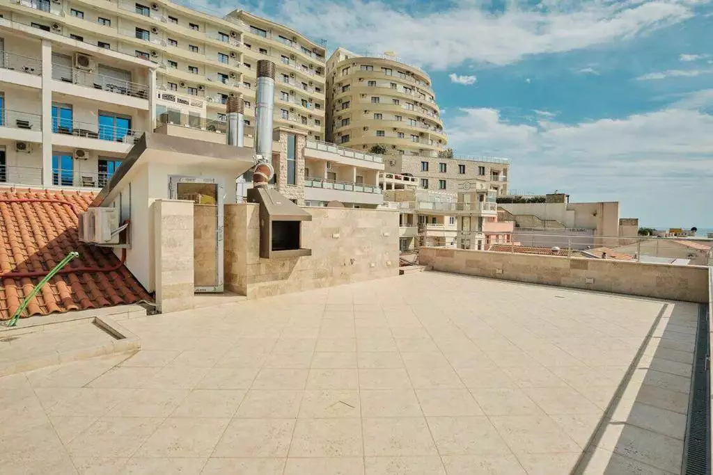 Flat 350m² in Montenegro, Rafailovici. Priced at 900000€ rent photo-56