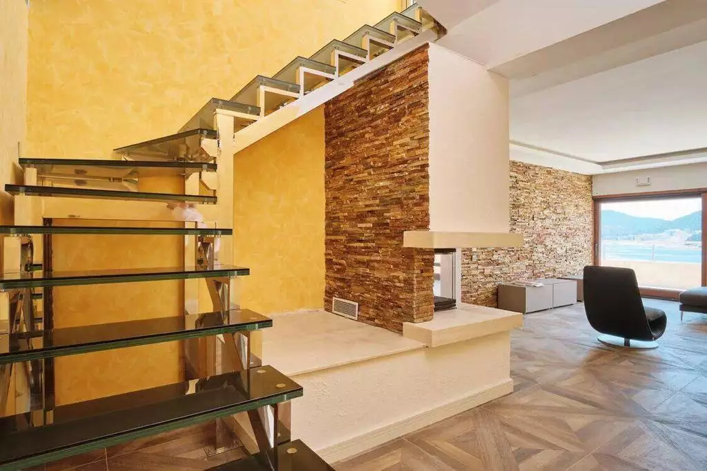 Flat 350m² in Montenegro, Rafailovici. Priced at 900000€ rent photo-62