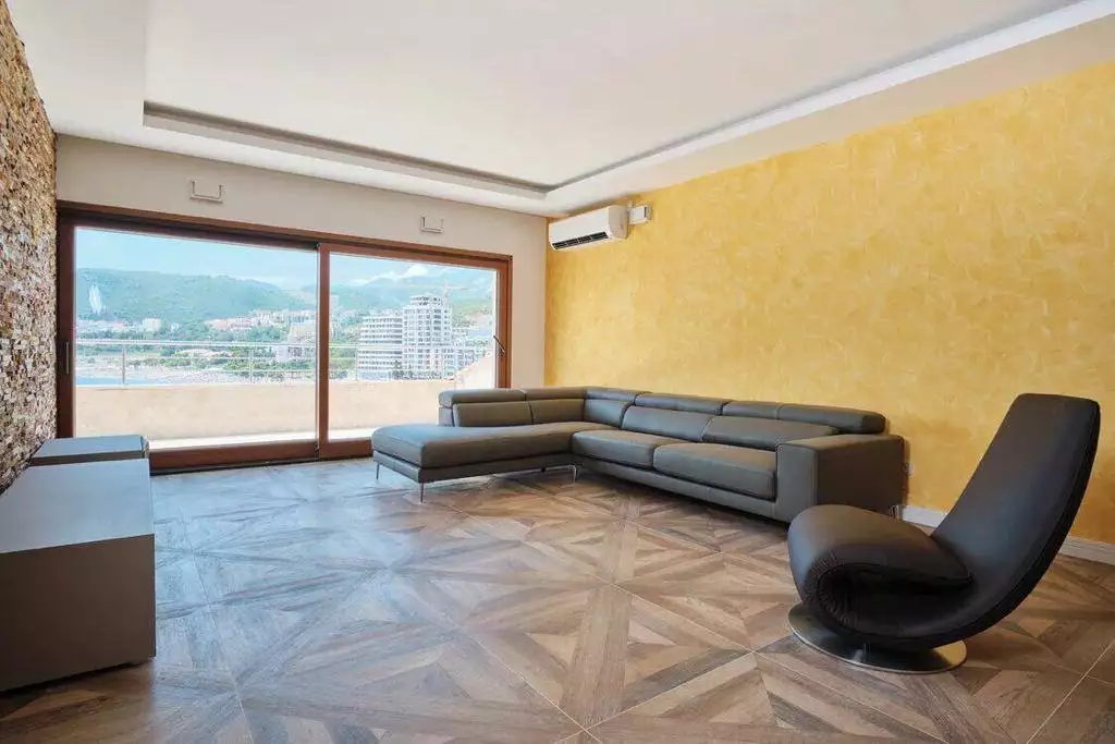 Flat 350m² in Montenegro, Rafailovici. Priced at 900000€ rent photo-63
