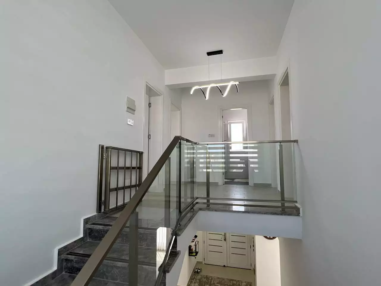 Villa 250m² in Cyprus, Famagusta. Priced at 450000€ rent photo-10