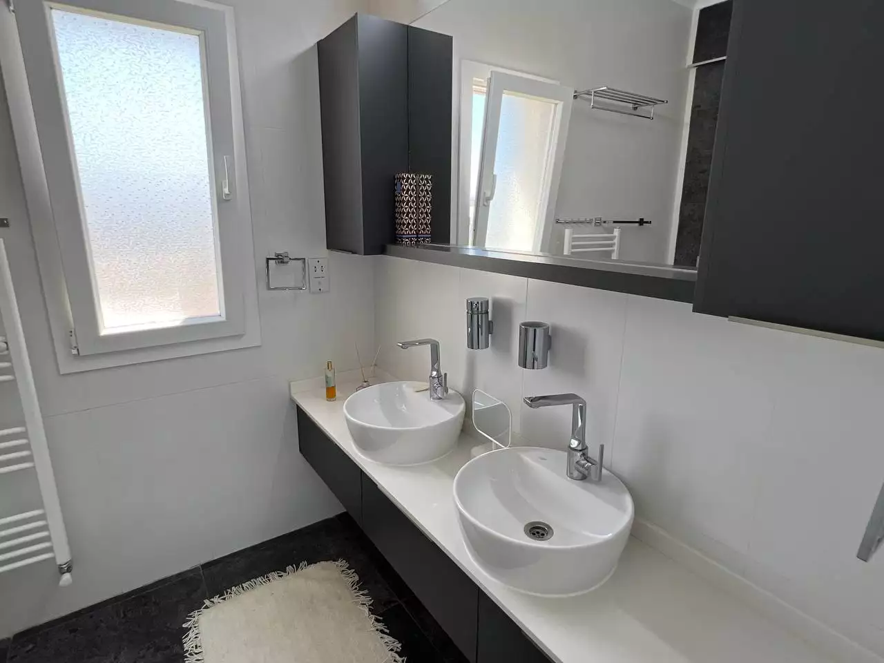 Villa 250m² in Cyprus, Famagusta. Priced at 450000€ rent photo-11