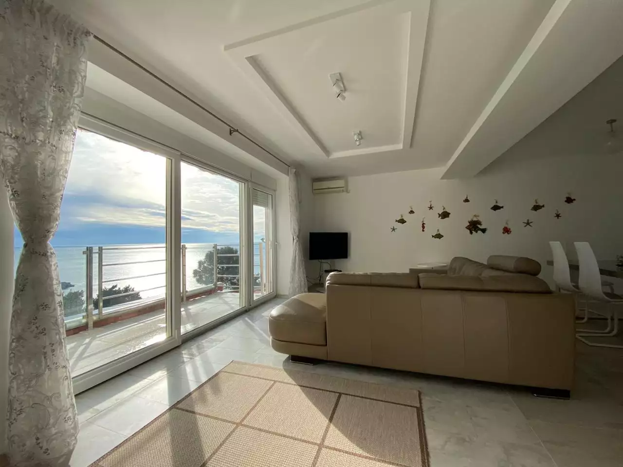 Flat 106m² in Montenegro, Sveti Stefan. Priced at 390000€ rent photo-2
