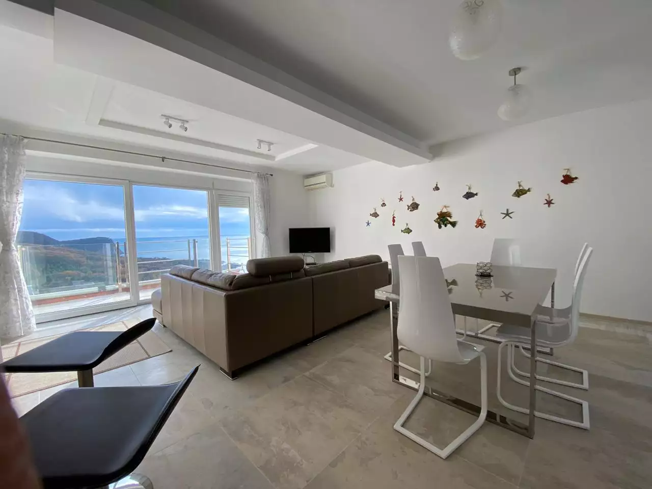 Flat 106m² in Montenegro, Sveti Stefan. Priced at 390000€ rent photo-4
