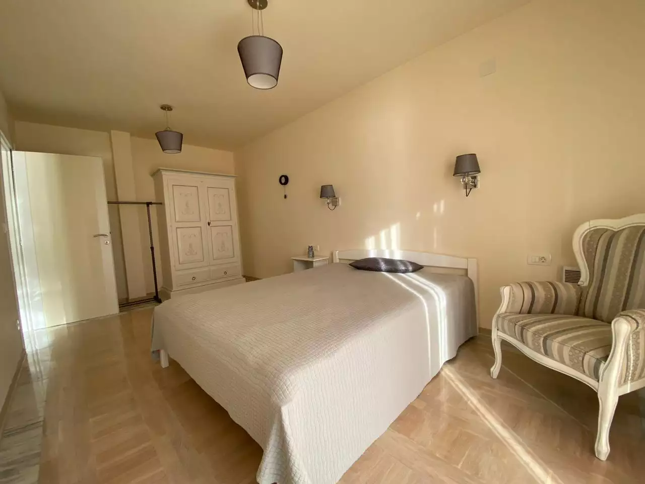 Flat 106m² in Montenegro, Sveti Stefan. Priced at 390000€ rent photo-10